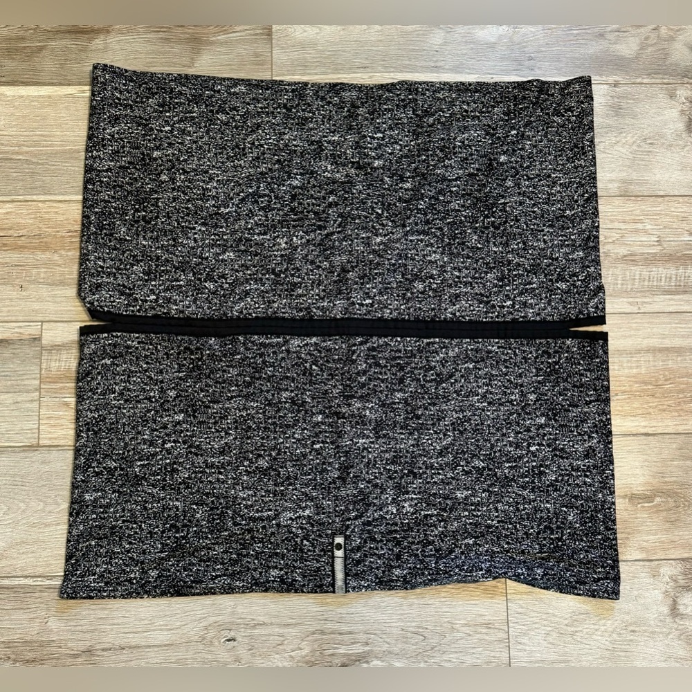 LULULEMON Vinyasa Scarf Wrap Rulu Fabric Snaps Logo Black/ White O/S - Picture 4 of 8